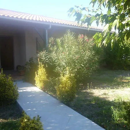 Maison De L'horte Feriehus *